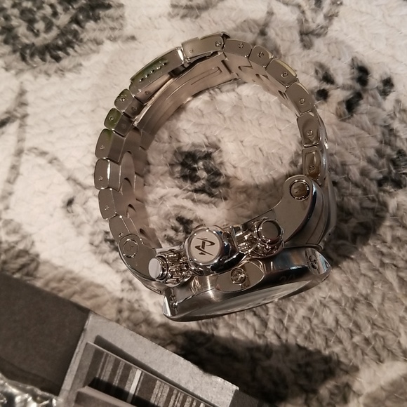 Invicta Venom Reserve - Picture 7 of 7